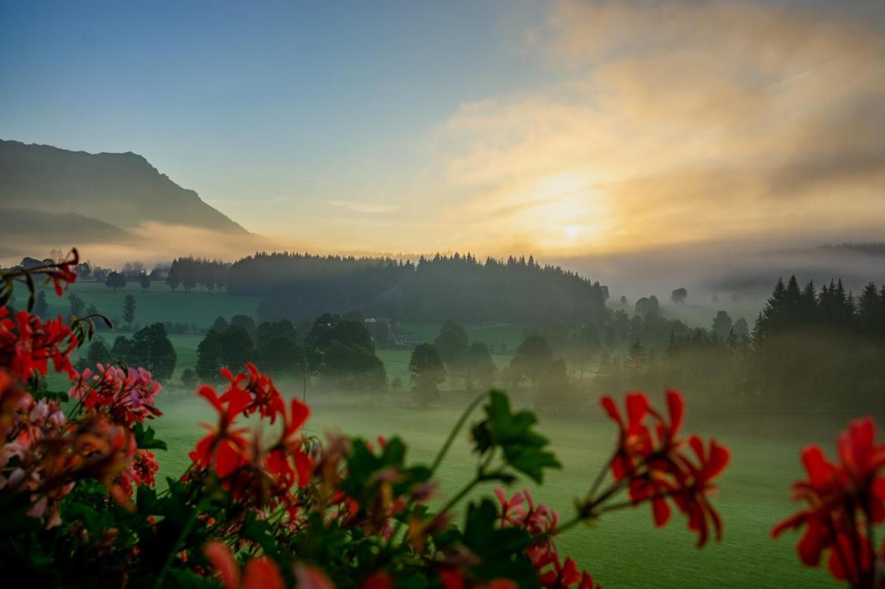 Hotel Tischlbergerhof Ramsau am Dachstein Eksteriør billede
